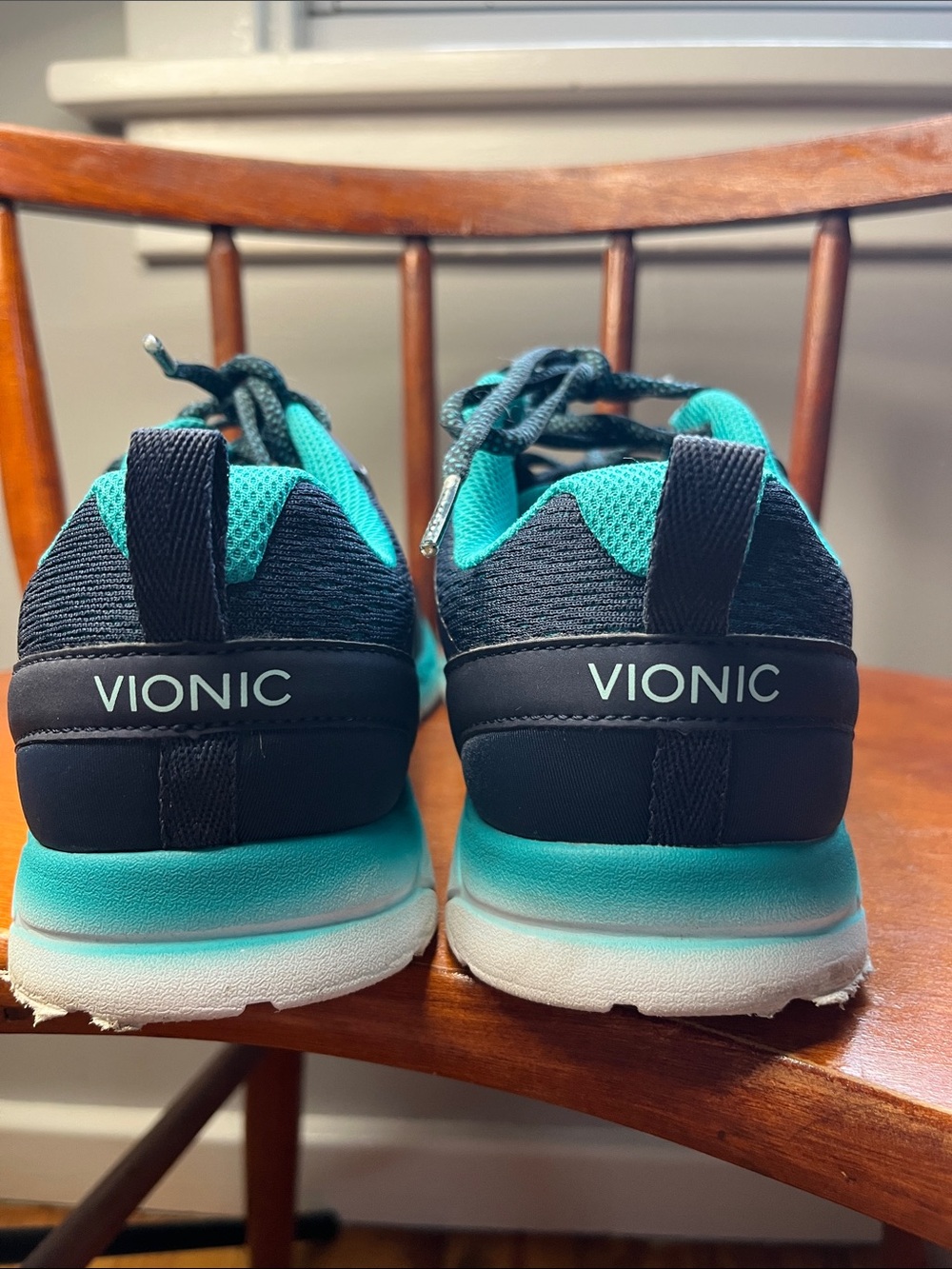 VIONIC Brisk Miles Women’s Sneakers Blue Teal Ombre Athletic Walking Shoes 8.5 - Picture 6 of 11